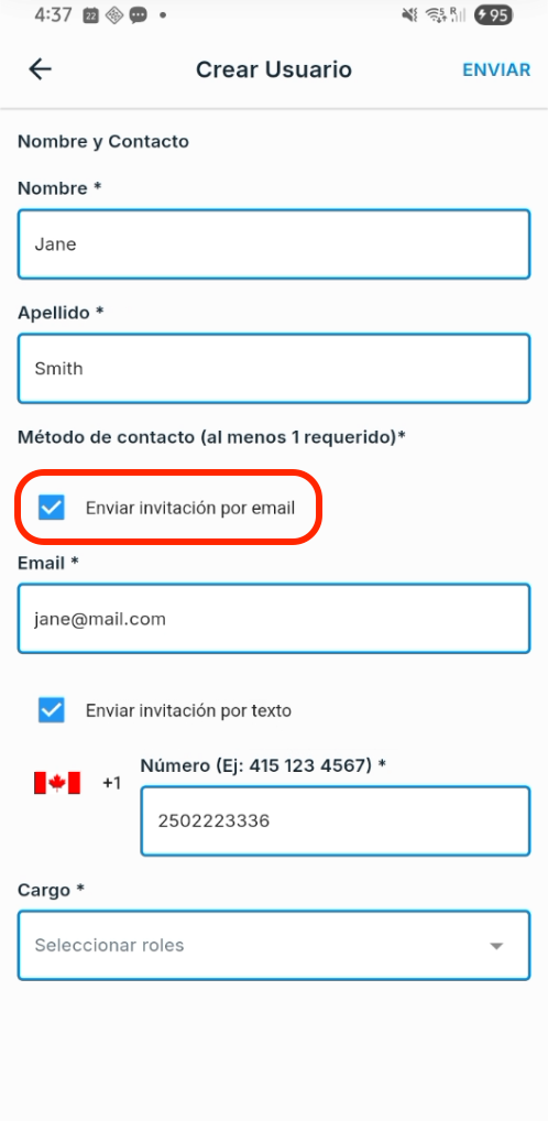 Crear Usuario: datos e invitaciones